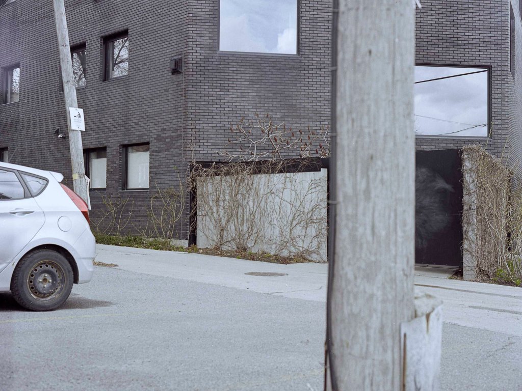 Grisaille #4 (Montréal, 2020) Tous droits réservés Grégoire VINCENT Copyright